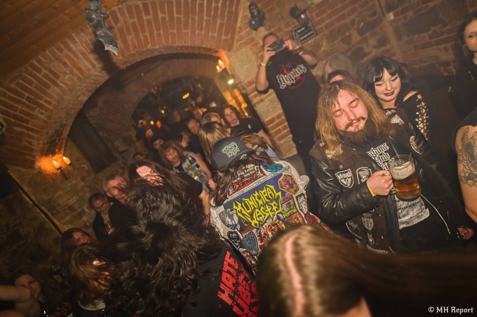 Plzeňský Parlament hostil thrashový večer. Dorazili Exorcizphobia, Deadroots a Krusadist