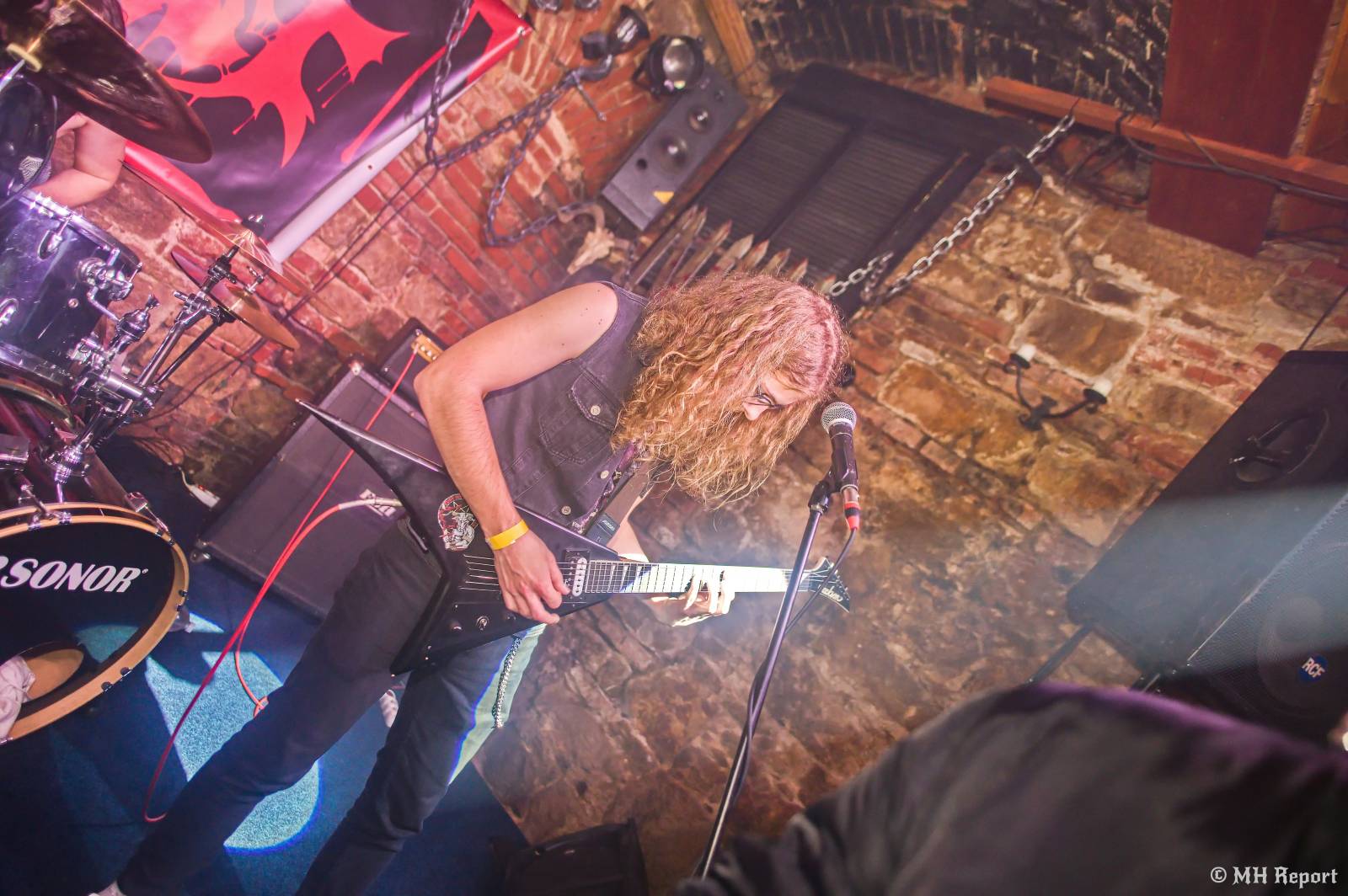 Plzeňský Parlament hostil thrashový večer. Dorazili Exorcizphobia, Deadroots a Krusadist