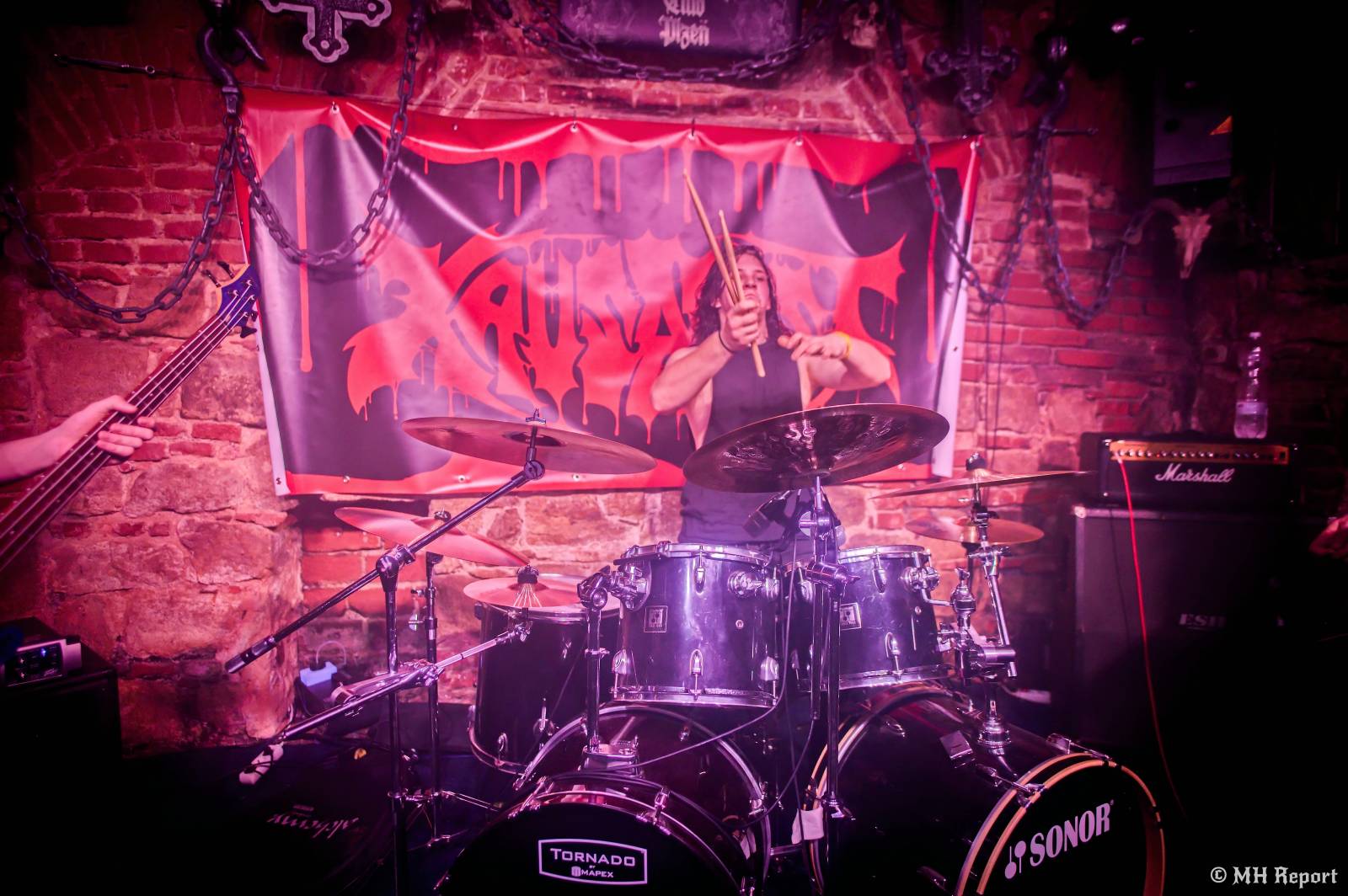 Plzeňský Parlament hostil thrashový večer. Dorazili Exorcizphobia, Deadroots a Krusadist