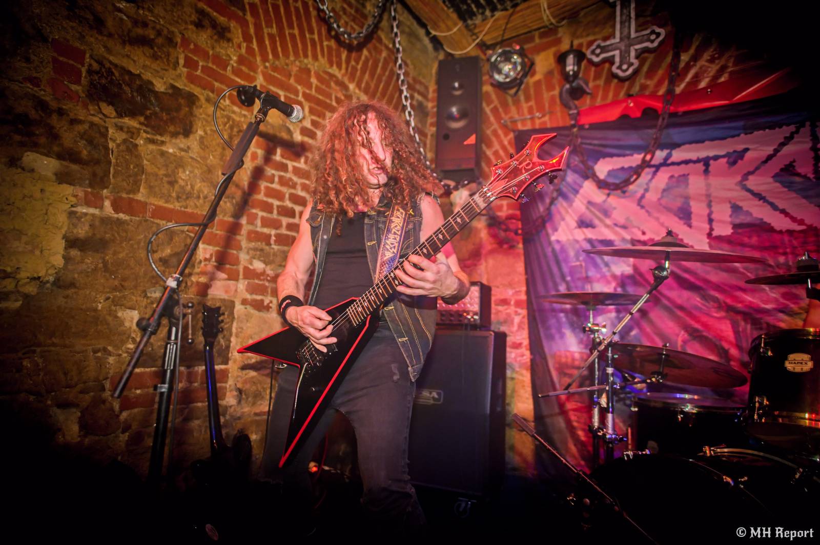 Plzeňský Parlament hostil thrashový večer. Dorazili Exorcizphobia, Deadroots a Krusadist