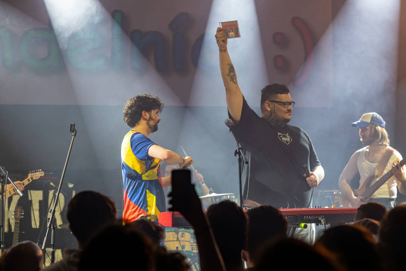 Elektrïck Mann rozparádil vyprodaný Lucerna Music Bar. Dámy ukazovaly vnady, pánové chlouby