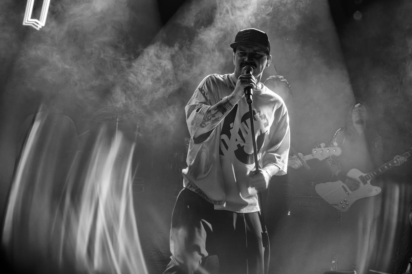 Elektrïck Mann rozparádil vyprodaný Lucerna Music Bar. Dámy ukazovaly vnady, pánové chlouby