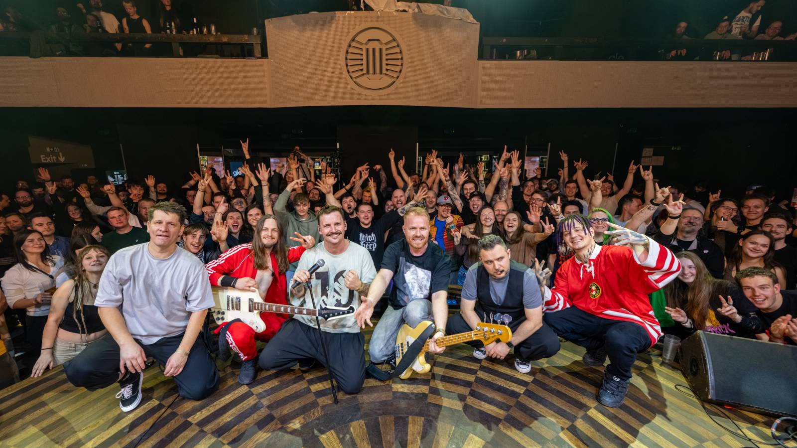 Elektrïck Mann rozparádil vyprodaný Lucerna Music Bar. Dámy ukazovaly vnady, pánové chlouby