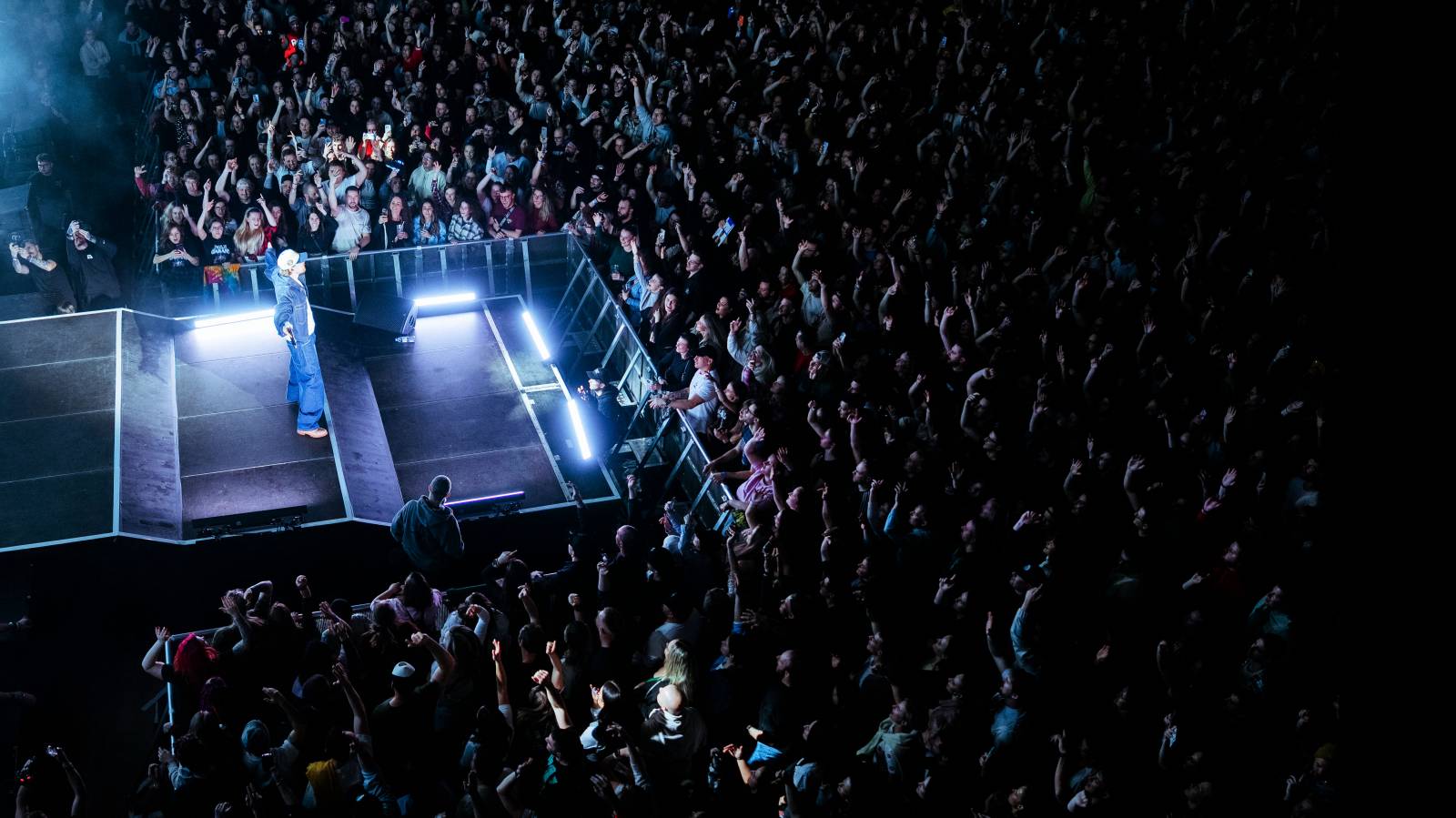 Paulie Garand oslavil dvacet let na scéně. Gratulovali mu Ben Cristovao, Pokáč i Marcell