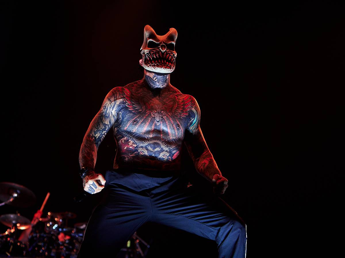 Rozzlobení grizzlyové Slaughter to Prevail s hosty Suicide Silence a Dying Fetus odpálili ohnivou show ve Foru Karlín