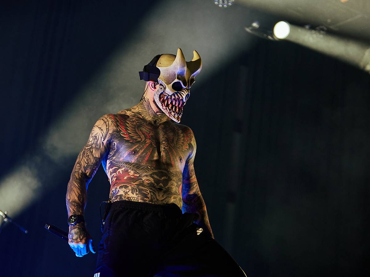 Rozzlobení grizzlyové Slaughter to Prevail s hosty Suicide Silence a Dying Fetus odpálili ohnivou show ve Foru Karlín