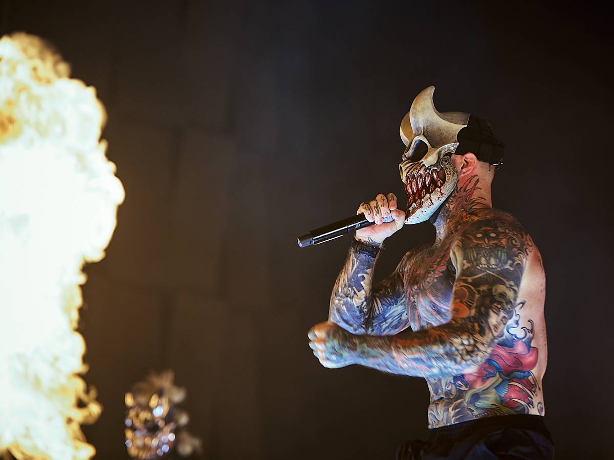 Rozzlobení grizzlyové Slaughter to Prevail s hosty Suicide Silence a Dying Fetus odpálili ohnivou show ve Foru Karlín