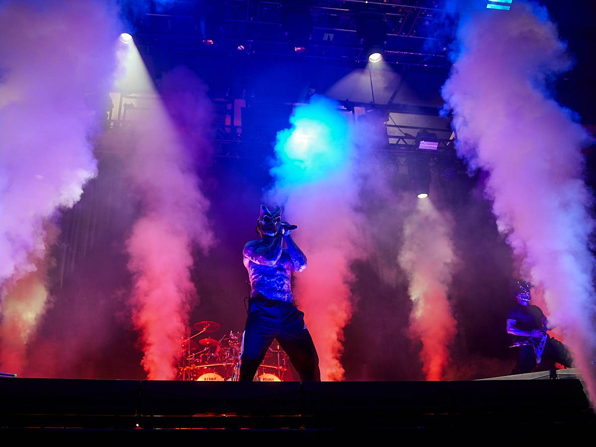 Rozzlobení grizzlyové Slaughter to Prevail s hosty Suicide Silence a Dying Fetus odpálili ohnivou show ve Foru Karlín