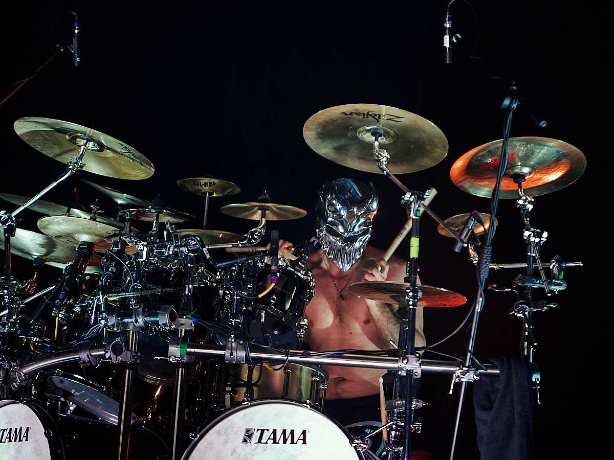 Rozzlobení grizzlyové Slaughter to Prevail s hosty Suicide Silence a Dying Fetus odpálili ohnivou show ve Foru Karlín