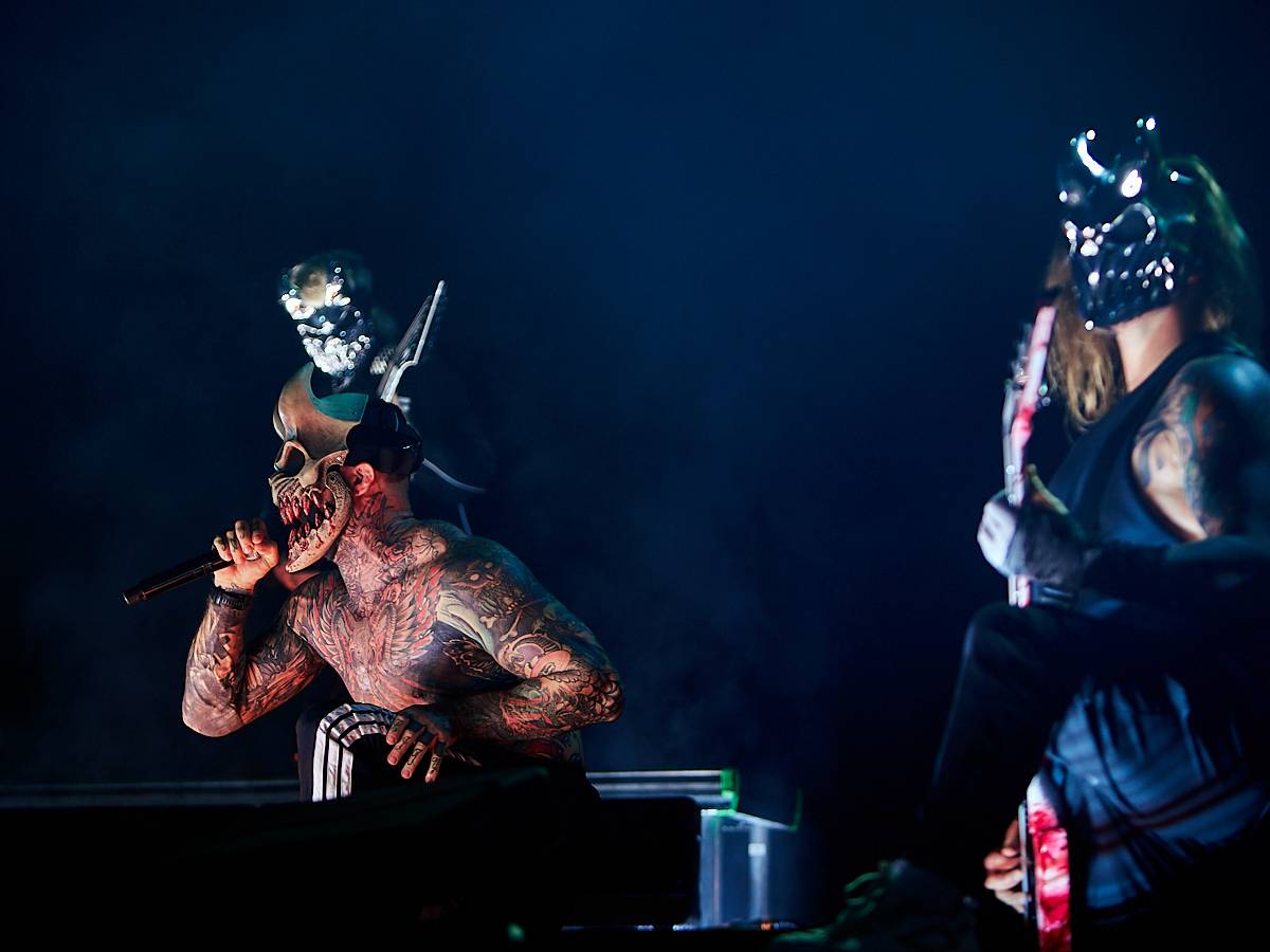 Rozzlobení grizzlyové Slaughter to Prevail s hosty Suicide Silence a Dying Fetus odpálili ohnivou show ve Foru Karlín