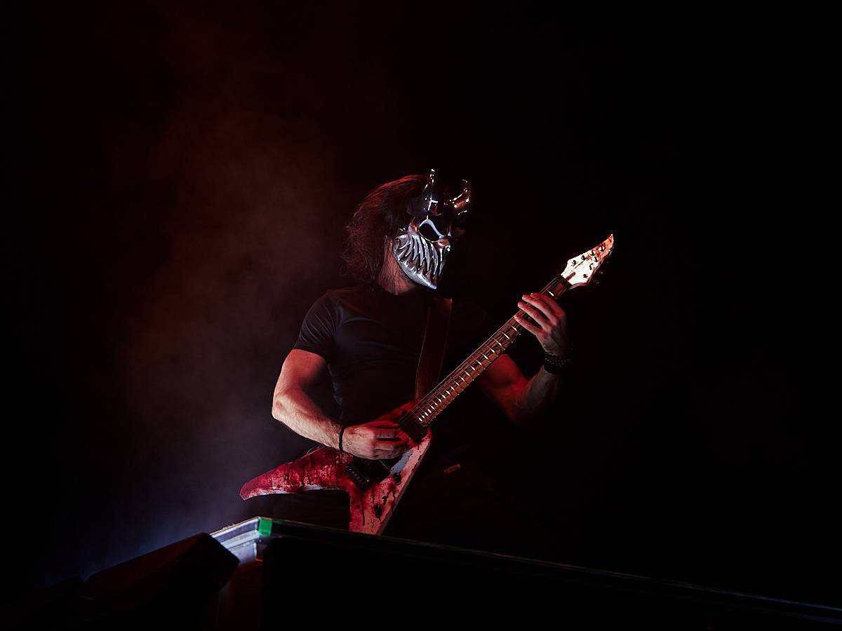 Rozzlobení grizzlyové Slaughter to Prevail s hosty Suicide Silence a Dying Fetus odpálili ohnivou show ve Foru Karlín