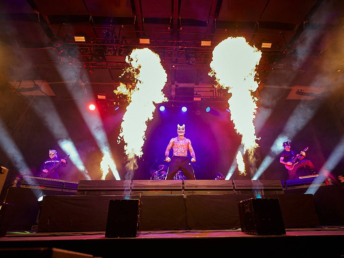 Rozzlobení grizzlyové Slaughter to Prevail s hosty Suicide Silence a Dying Fetus odpálili ohnivou show ve Foru Karlín