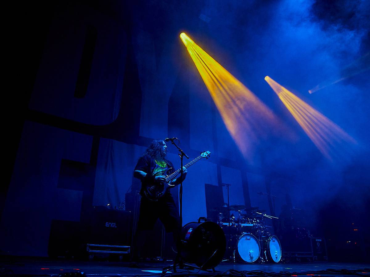 Rozzlobení grizzlyové Slaughter to Prevail s hosty Suicide Silence a Dying Fetus odpálili ohnivou show ve Foru Karlín