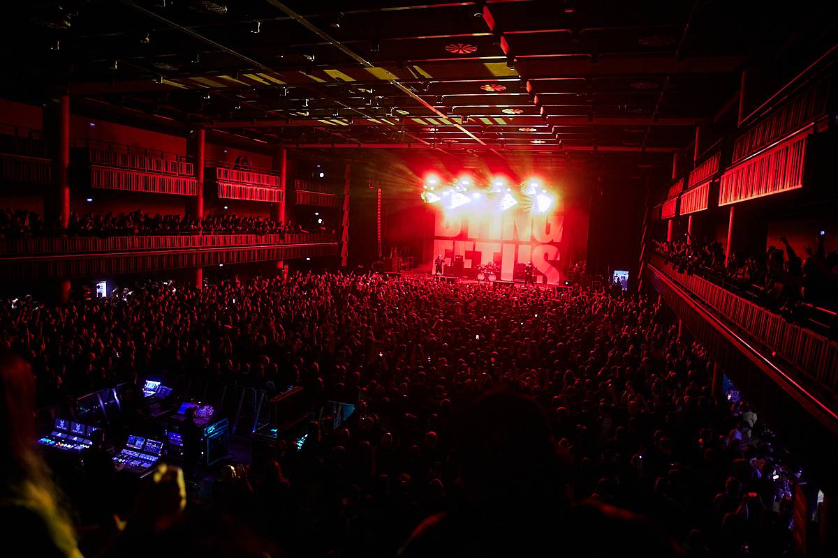 Rozzlobení grizzlyové Slaughter to Prevail s hosty Suicide Silence a Dying Fetus odpálili ohnivou show ve Foru Karlín