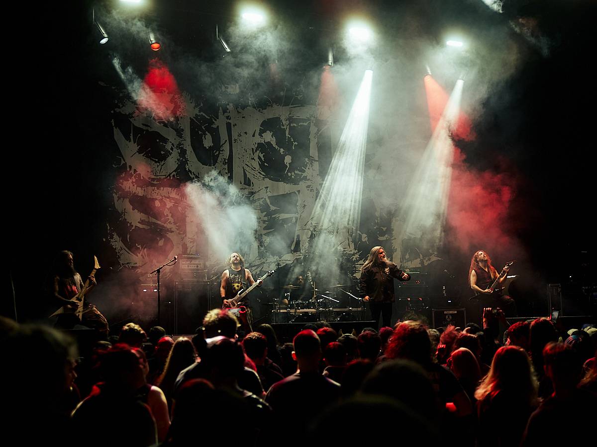 Rozzlobení grizzlyové Slaughter to Prevail s hosty Suicide Silence a Dying Fetus odpálili ohnivou show ve Foru Karlín