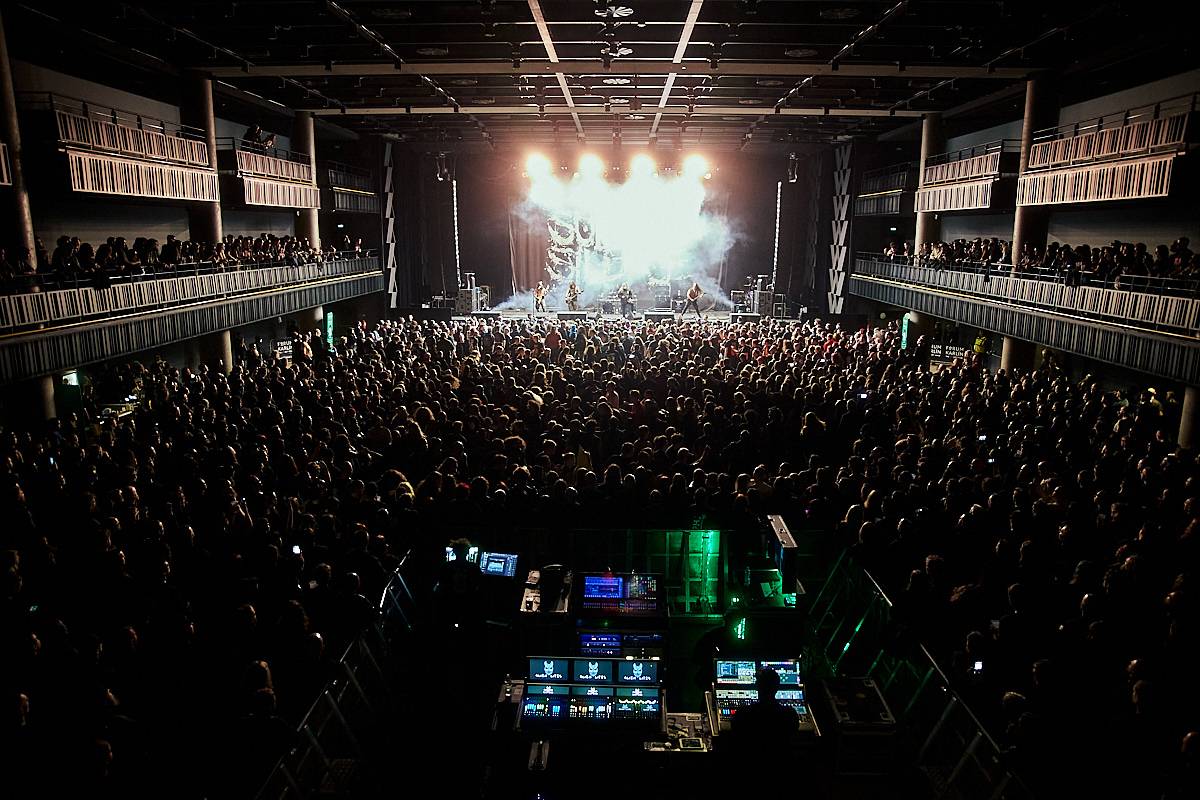 Rozzlobení grizzlyové Slaughter to Prevail s hosty Suicide Silence a Dying Fetus odpálili ohnivou show ve Foru Karlín