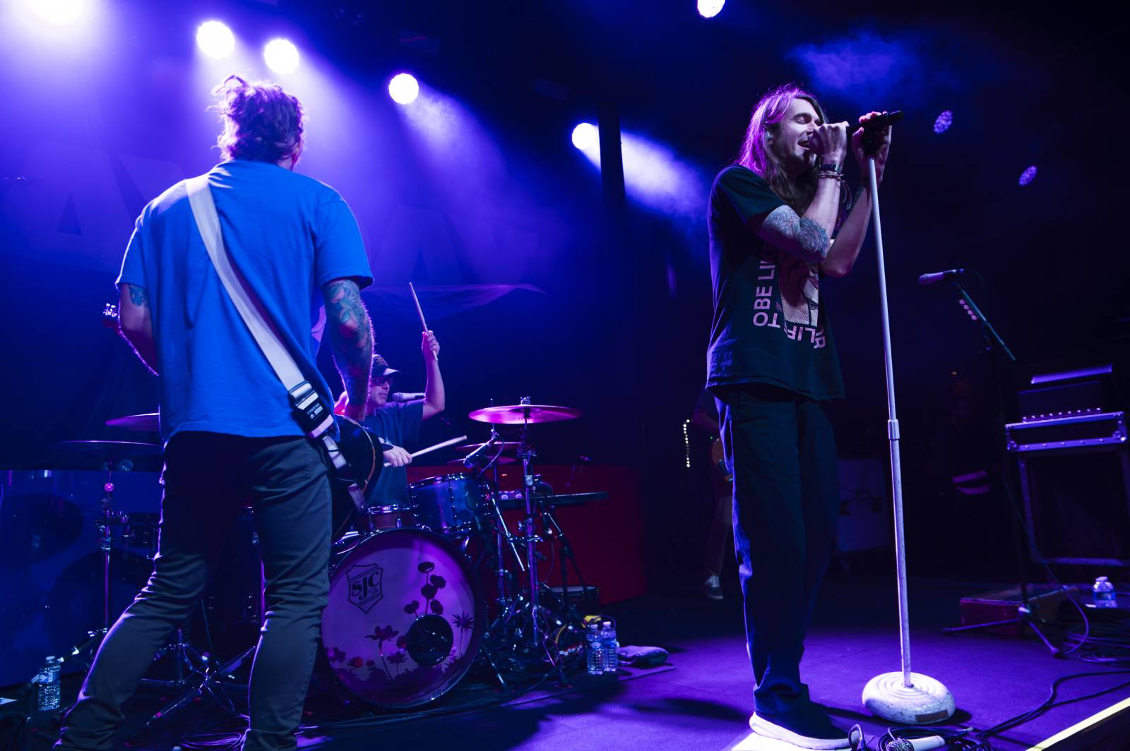 All Time Low se vrátili do Prahy. Přivezli s sebou nové album Everyone's Talking