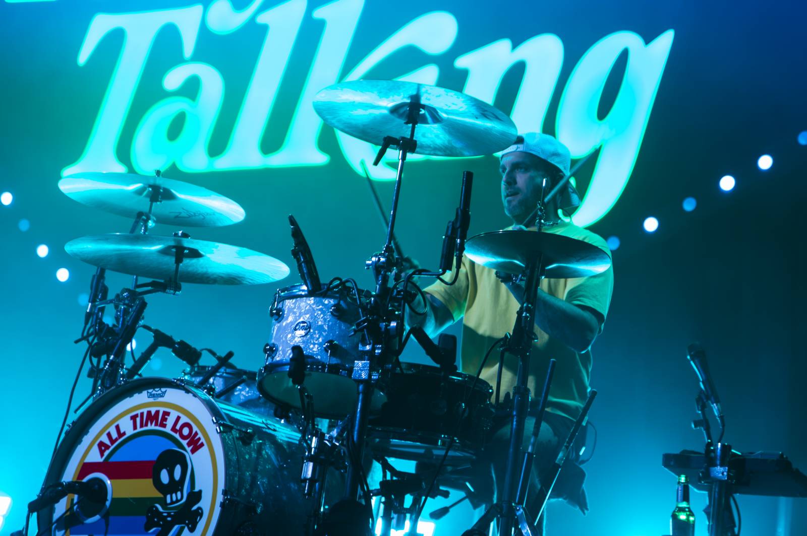 All Time Low se vrátili do Prahy. Přivezli s sebou nové album Everyone's Talking