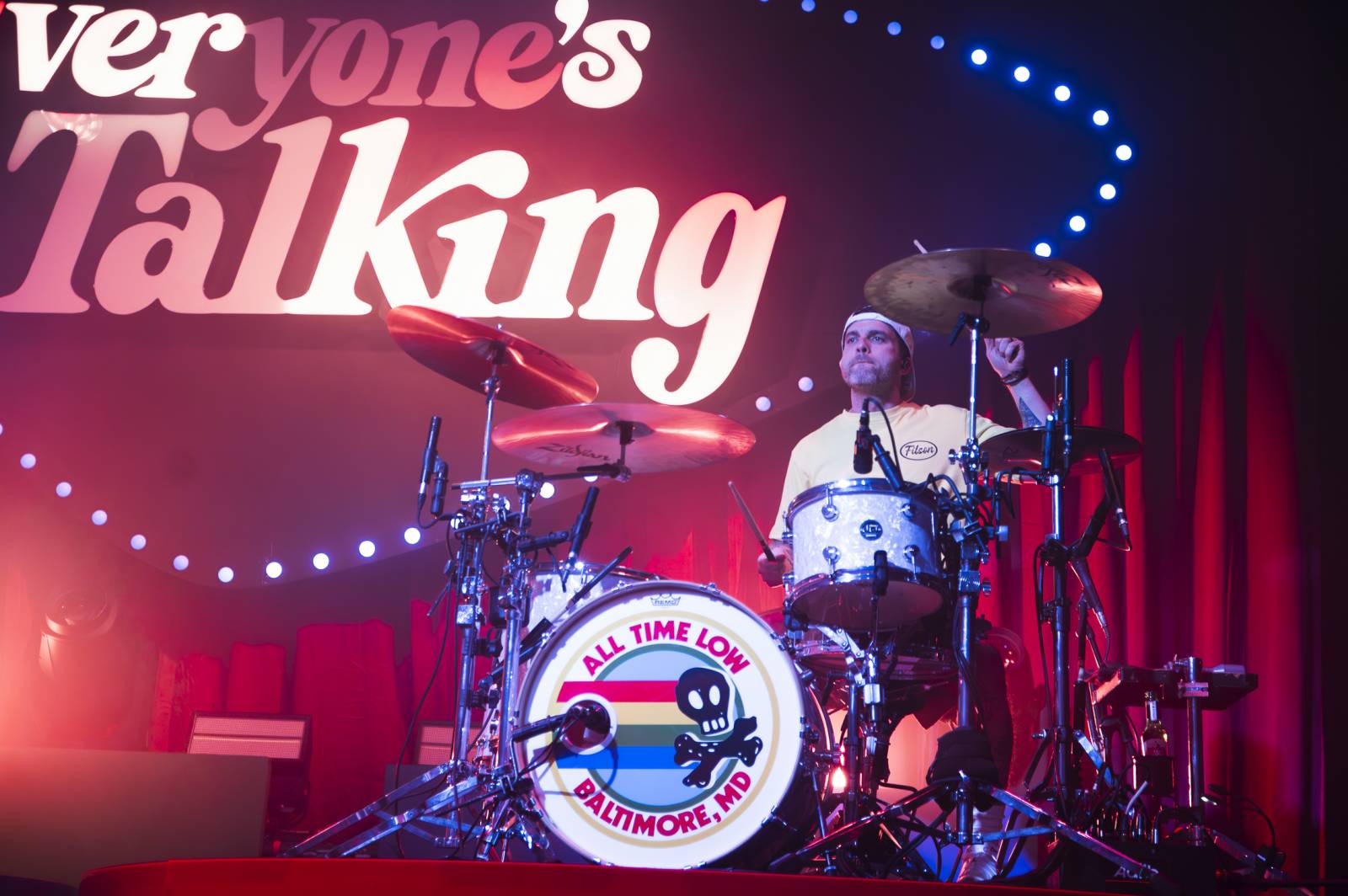 All Time Low se vrátili do Prahy. Přivezli s sebou nové album Everyone's Talking