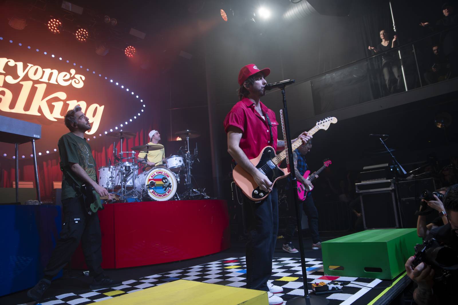 All Time Low se vrátili do Prahy. Přivezli s sebou nové album Everyone's Talking