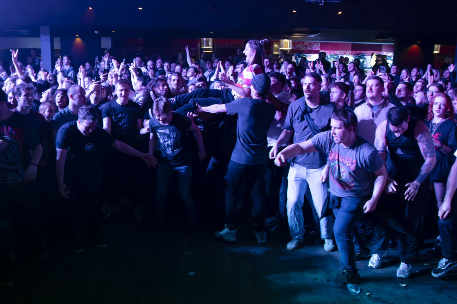 All Time Low se vrátili do Prahy. Přivezli s sebou nové album Everyone's Talking