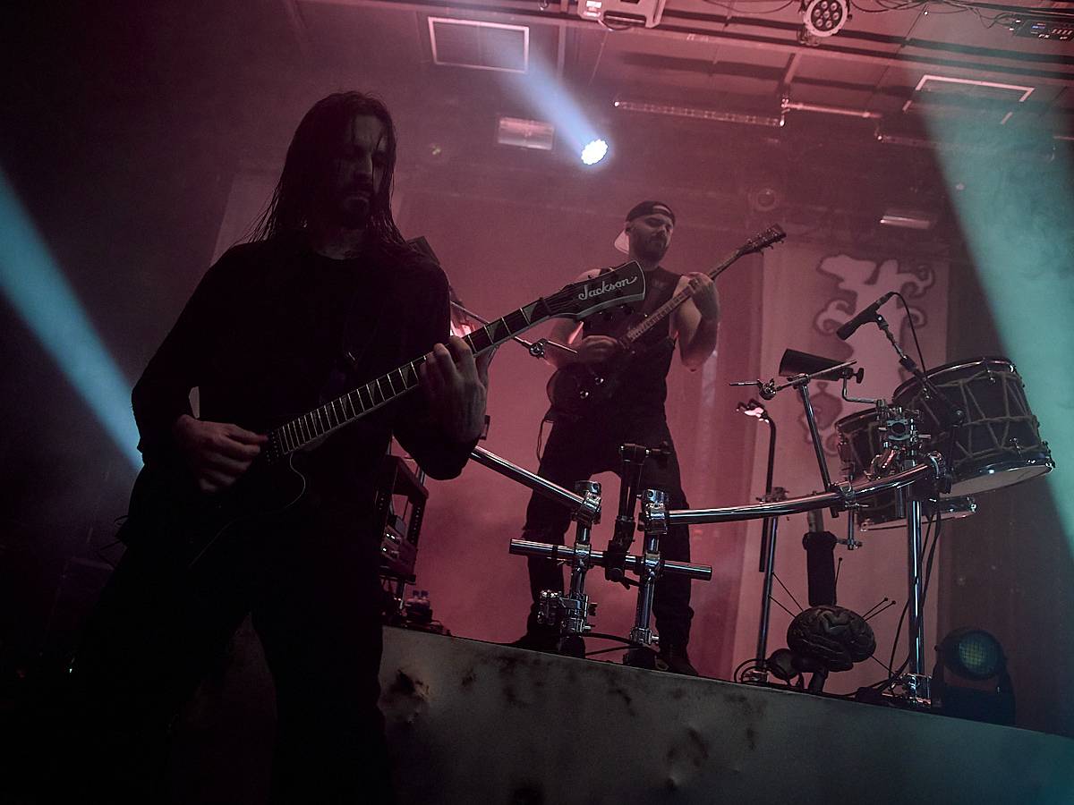 Opera? Balkán? Grindcorové blastbeaty? Igorrr v Roxy v Praze bořil hranice žánrů