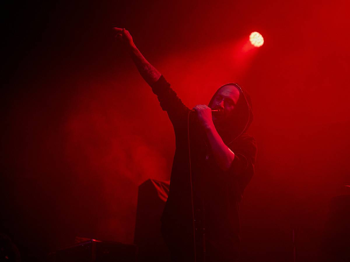 Opera? Balkán? Grindcorové blastbeaty? Igorrr v Roxy v Praze bořil hranice žánrů