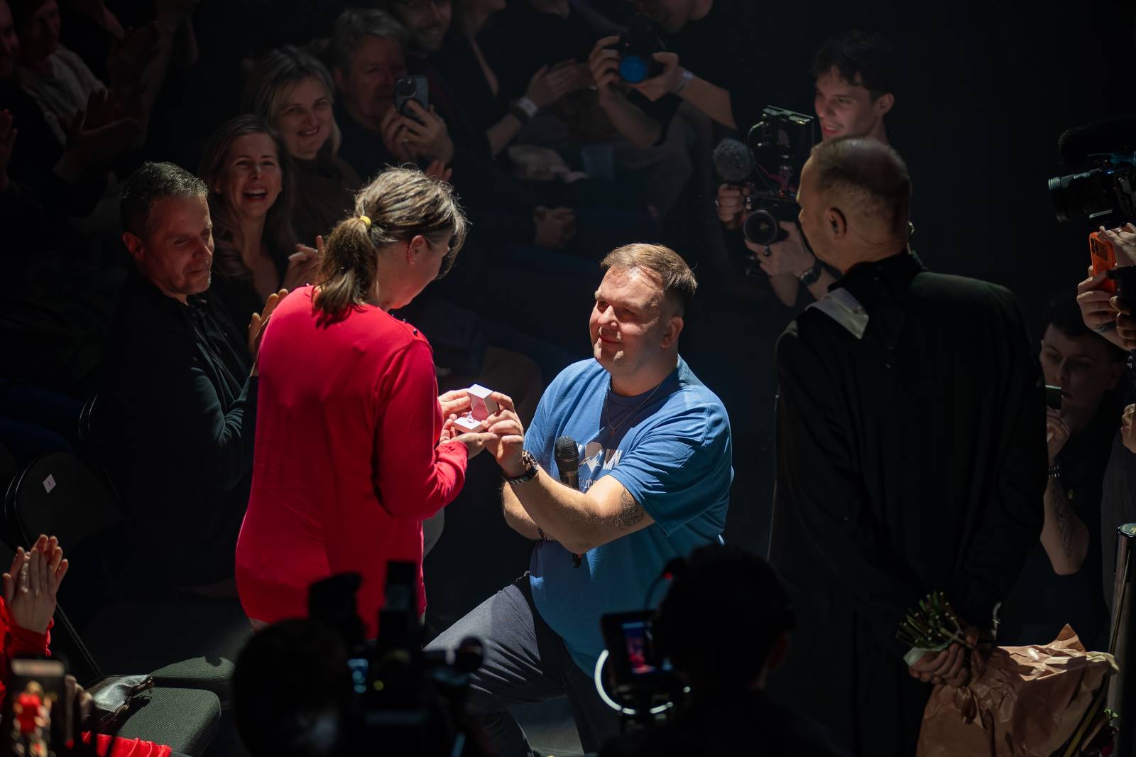 O5 a Radeček strávili Valentýn s fanoušky v O2 universu, došlo i na žádosti o ruku