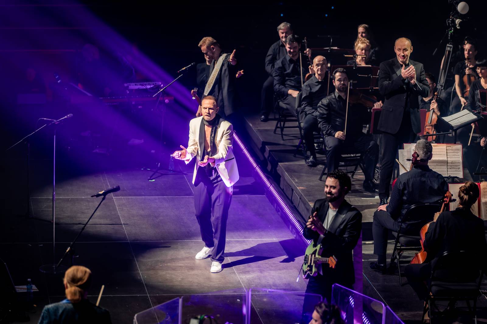 O5 a Radeček strávili Valentýn s fanoušky v O2 universu, došlo i na žádosti o ruku