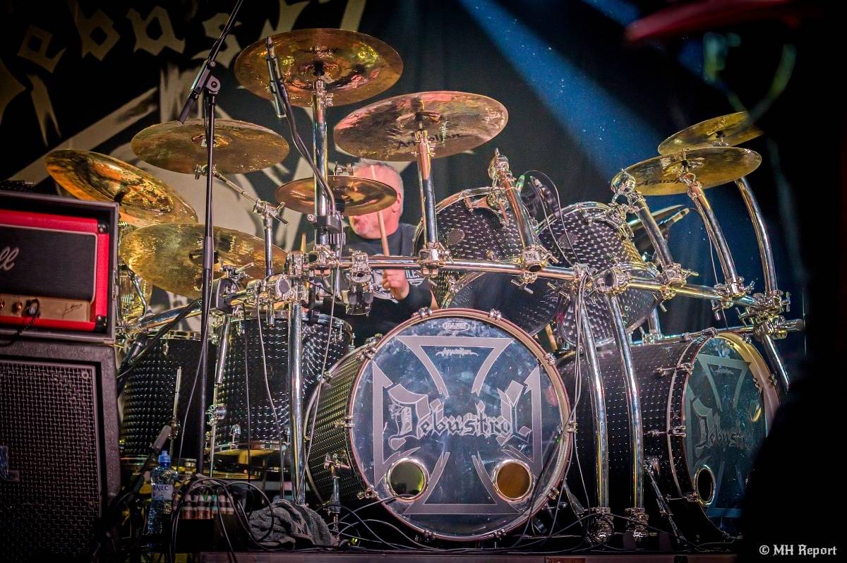 Pořádná porce thrash metalu v Šeříkovce. Dorazili Debustrol, Fata Morgana a Blood Creek