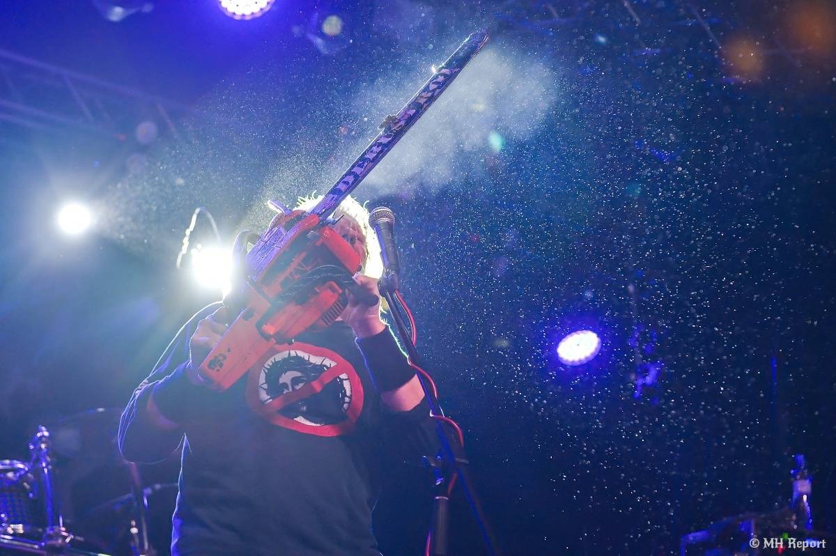 Pořádná porce thrash metalu v Šeříkovce. Dorazili Debustrol, Fata Morgana a Blood Creek