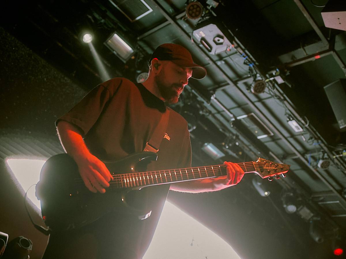 Jinjer předávali ve vyprodaném Roxy metalovou radost, večer otevřeli Textures a Unprocessed