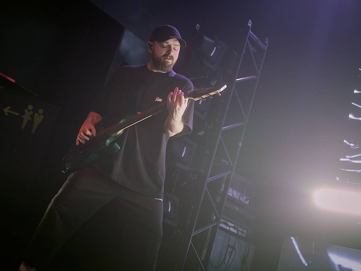 Jinjer předávali ve vyprodaném Roxy metalovou radost, večer otevřeli Textures a Unprocessed