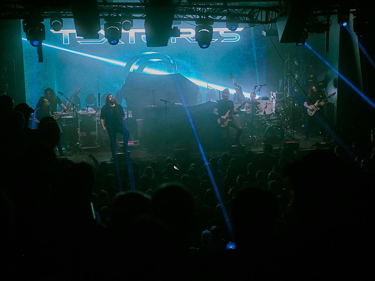 Jinjer předávali ve vyprodaném Roxy metalovou radost, večer otevřeli Textures a Unprocessed