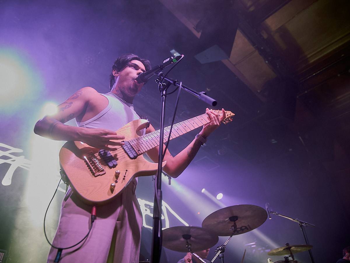 Jinjer předávali ve vyprodaném Roxy metalovou radost, večer otevřeli Textures a Unprocessed