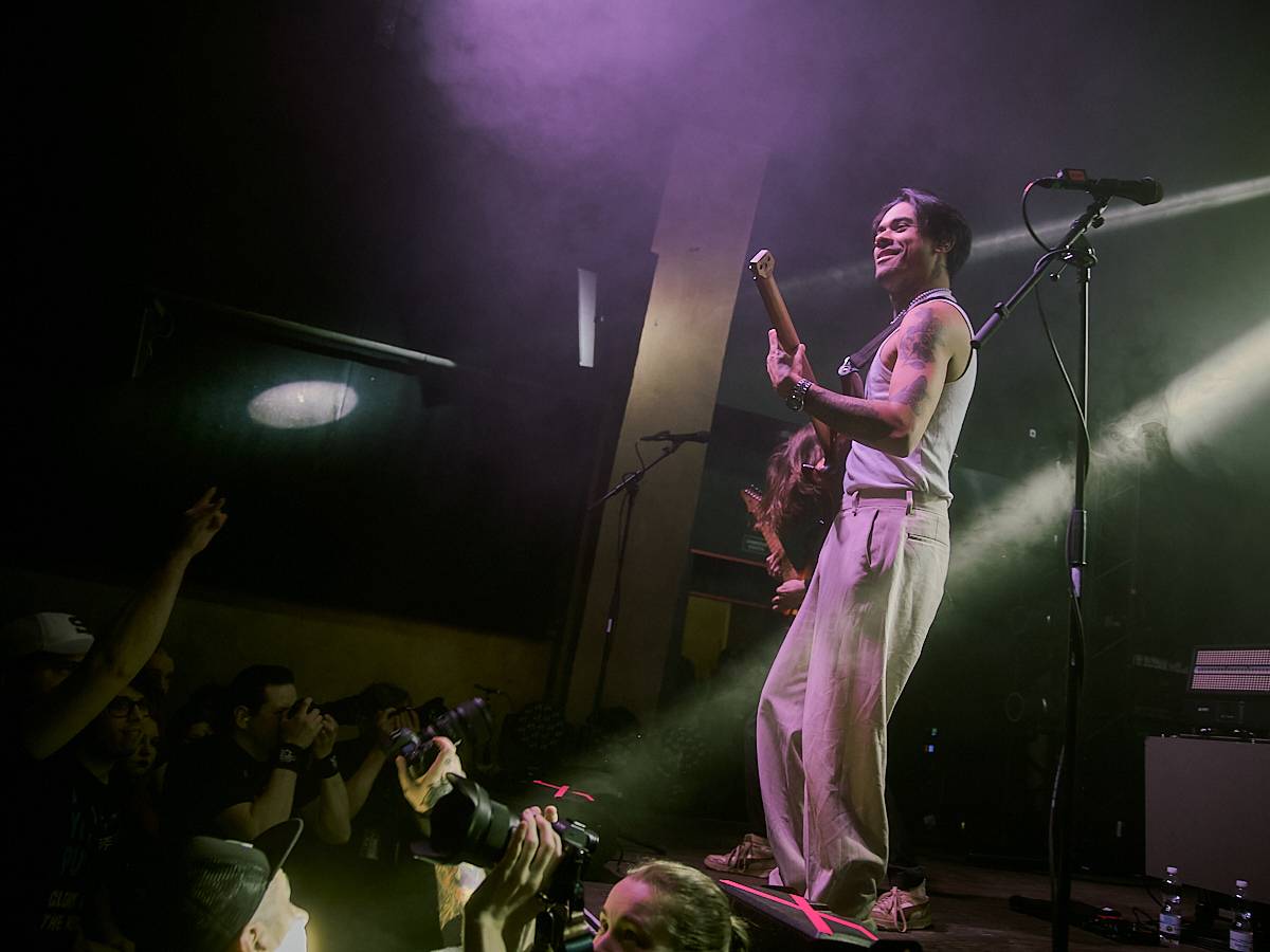 Jinjer předávali ve vyprodaném Roxy metalovou radost, večer otevřeli Textures a Unprocessed