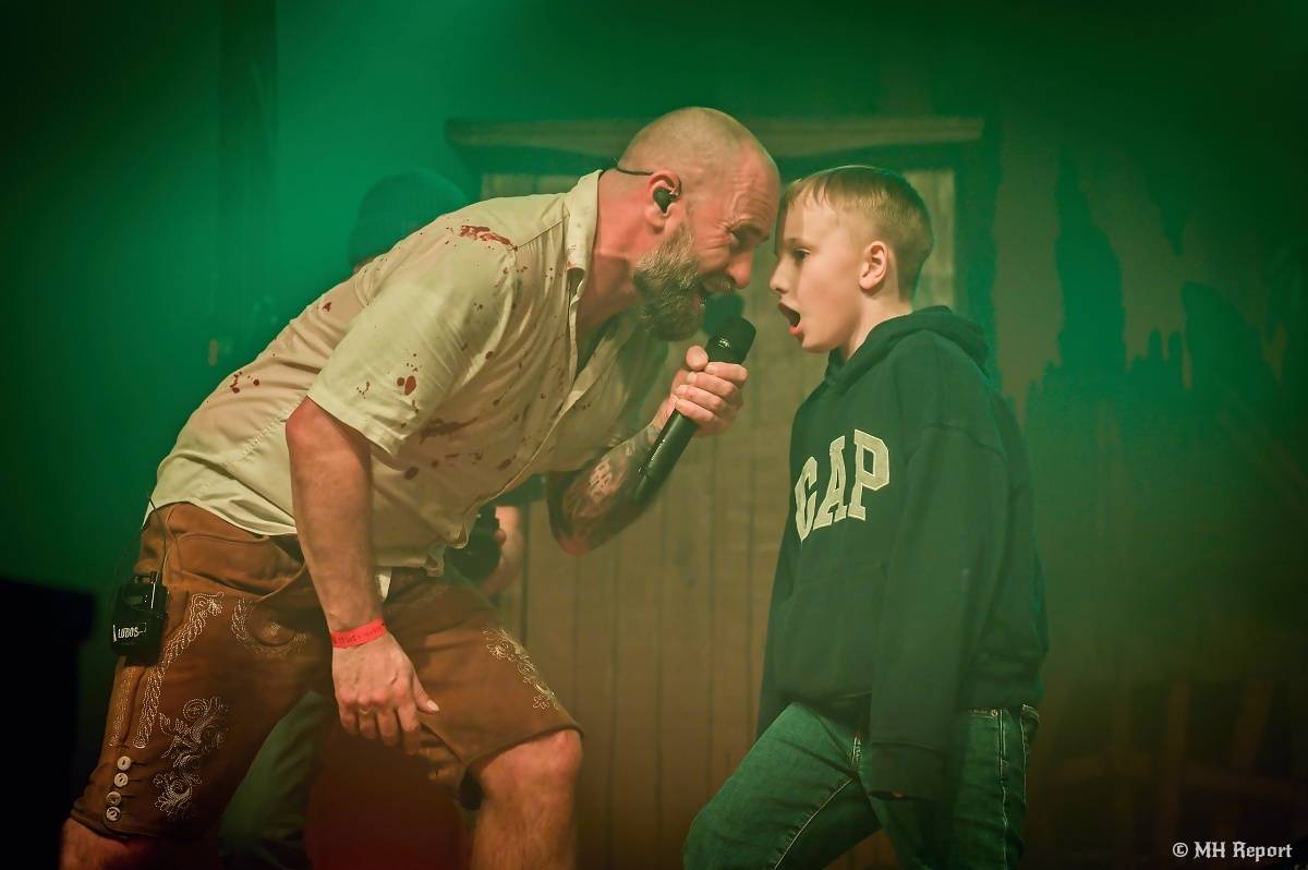 Trautenberk odstartoval v Plzni jarní turné, dorazila s ním Civilní obrana