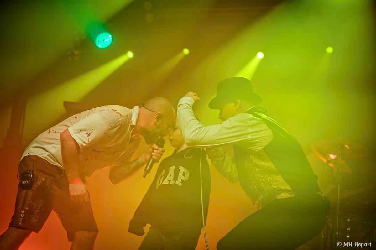 Trautenberk odstartoval v Plzni jarní turné, dorazila s ním Civilní obrana