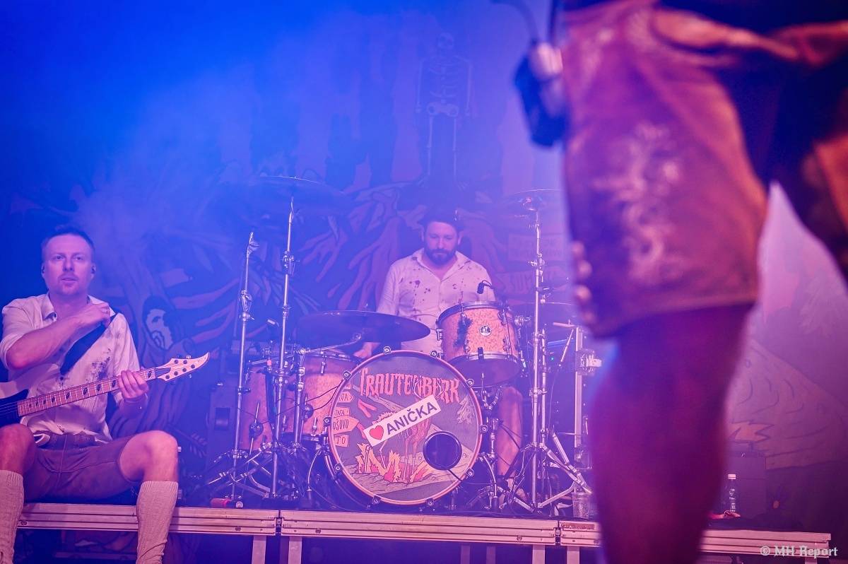 Trautenberk odstartoval v Plzni jarní turné, dorazila s ním Civilní obrana