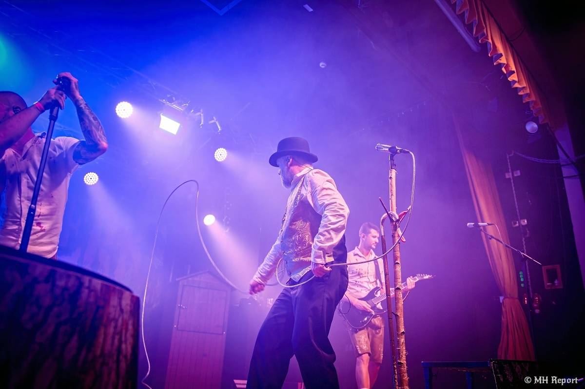 Trautenberk odstartoval v Plzni jarní turné, dorazila s ním Civilní obrana