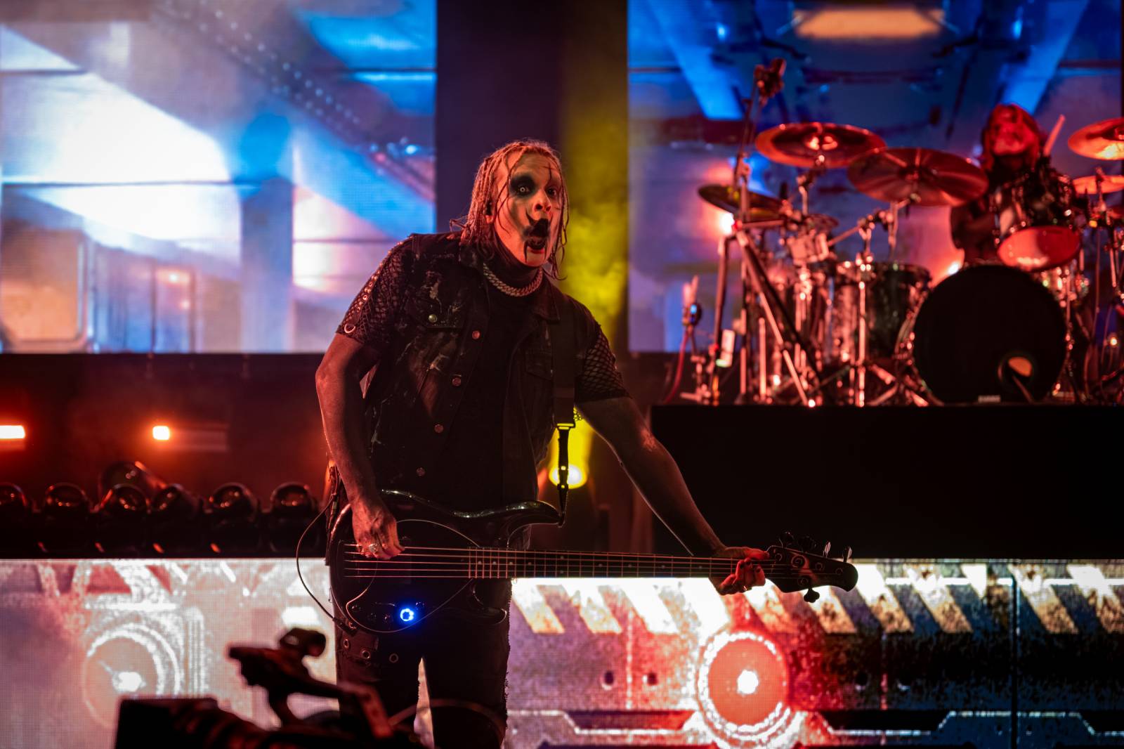 Motionless in White řádili ve vyprodaném Foru Karlín, jejich show neměla trhliny