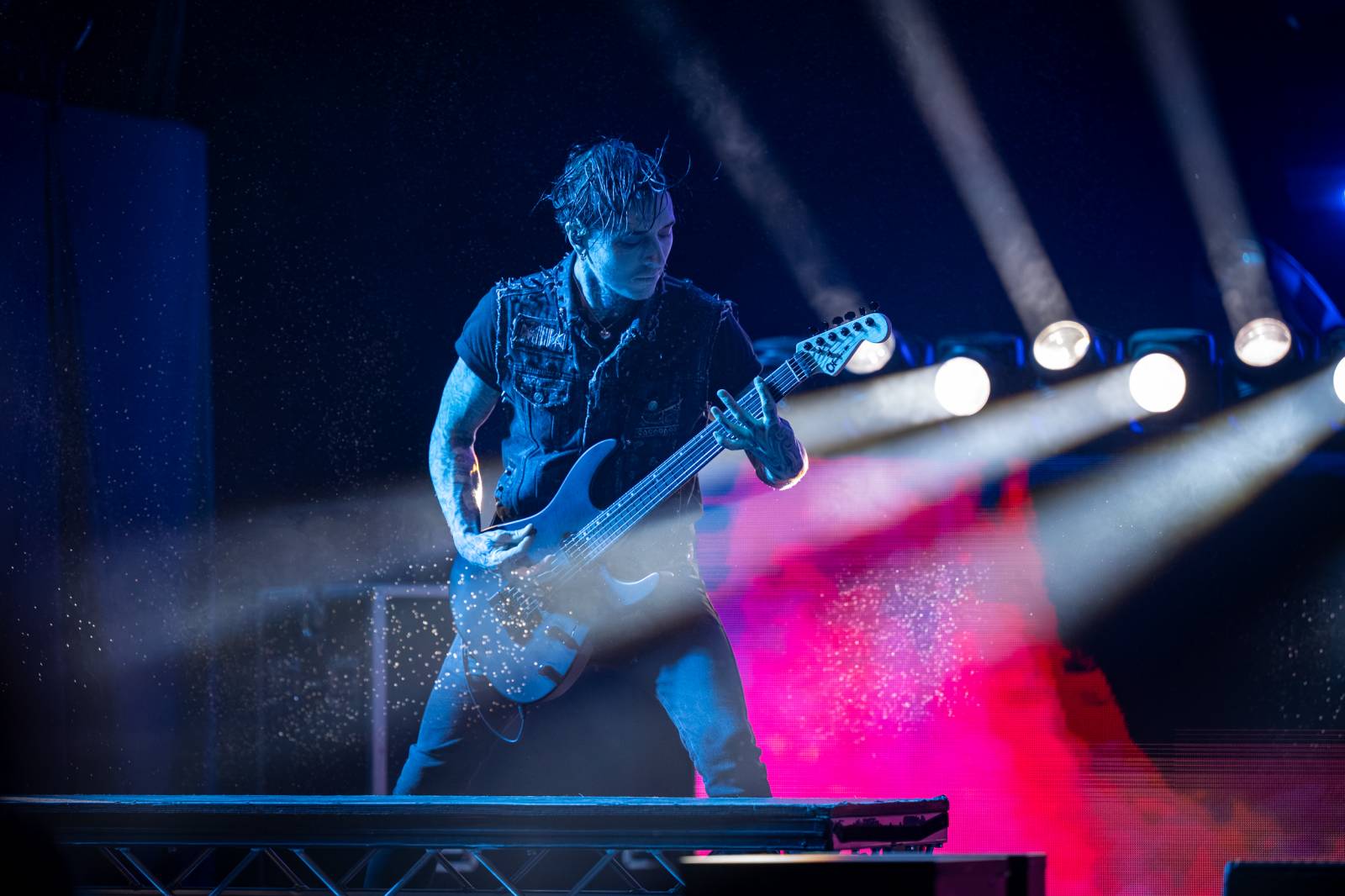 Motionless in White řádili ve vyprodaném Foru Karlín, jejich show neměla trhliny