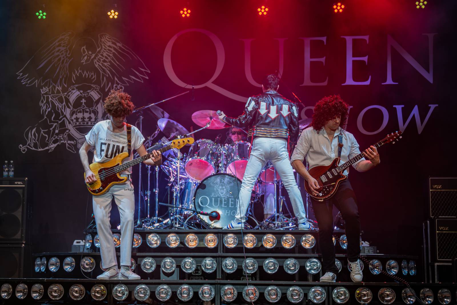 Pražskou Lucernou zněly hity Queen. Kapela Queenshow uzavřela v metropoli své turné po Česku