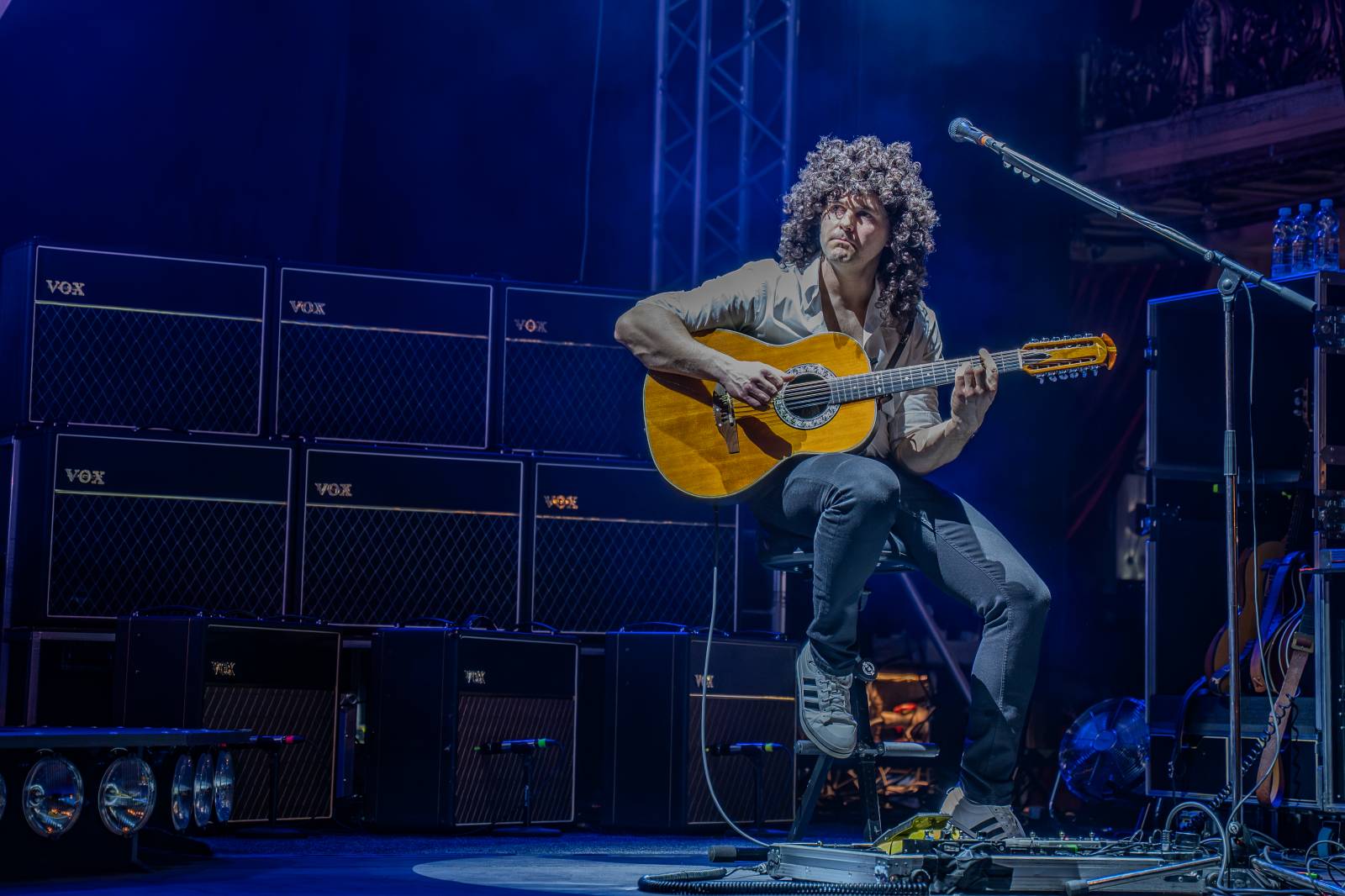 Pražskou Lucernou zněly hity Queen. Kapela Queenshow uzavřela v metropoli své turné po Česku