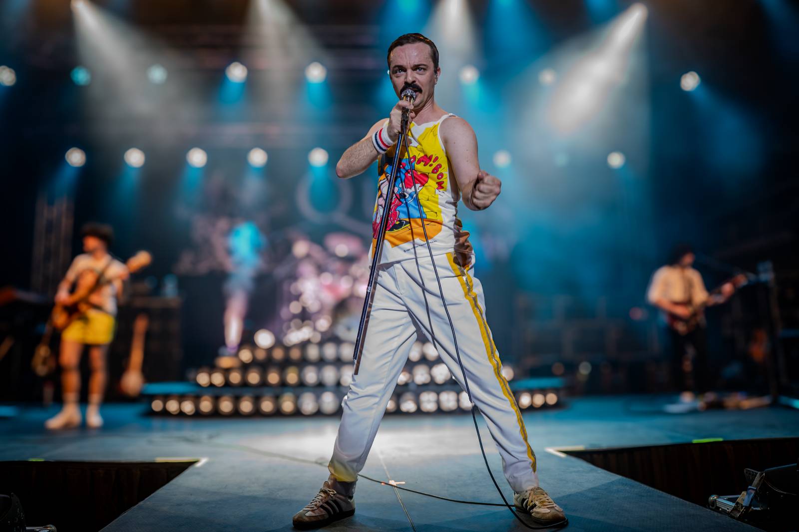 Pražskou Lucernou zněly hity Queen. Kapela Queenshow uzavřela v metropoli své turné po Česku