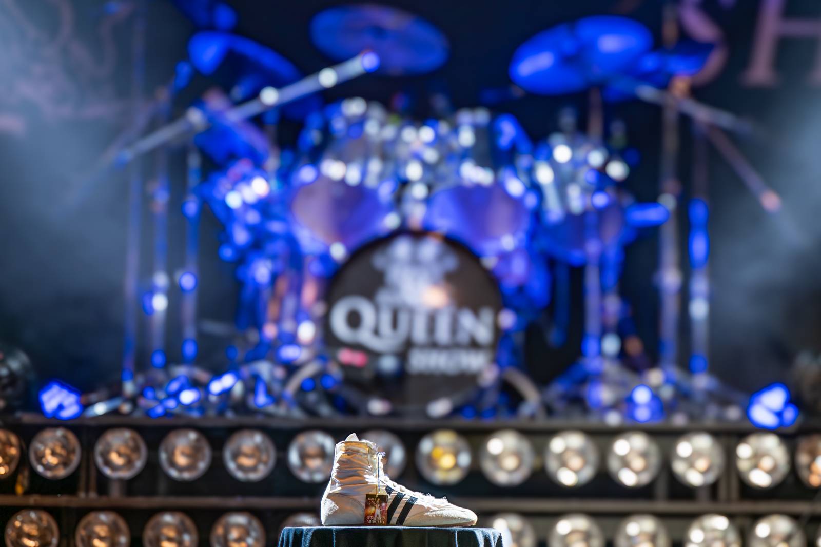 Pražskou Lucernou zněly hity Queen. Kapela Queenshow uzavřela v metropoli své turné po Česku