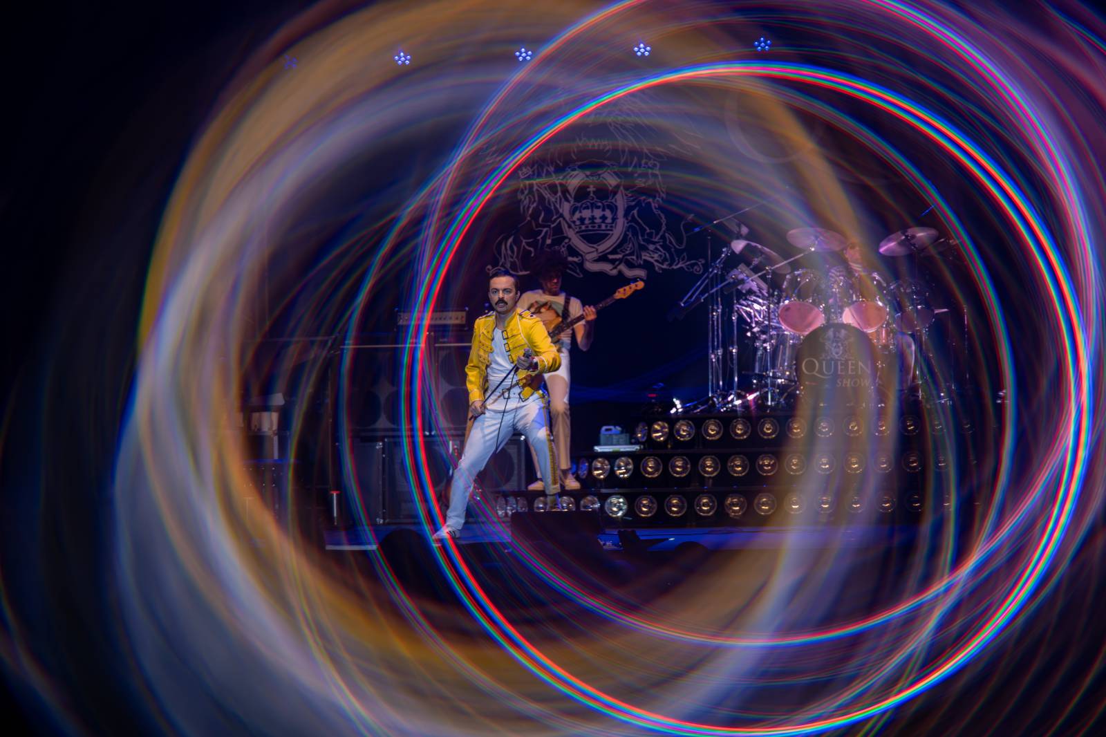 Pražskou Lucernou zněly hity Queen. Kapela Queenshow uzavřela v metropoli své turné po Česku