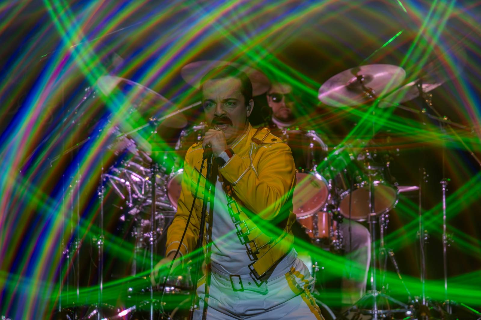 Pražskou Lucernou zněly hity Queen. Kapela Queenshow uzavřela v metropoli své turné po Česku