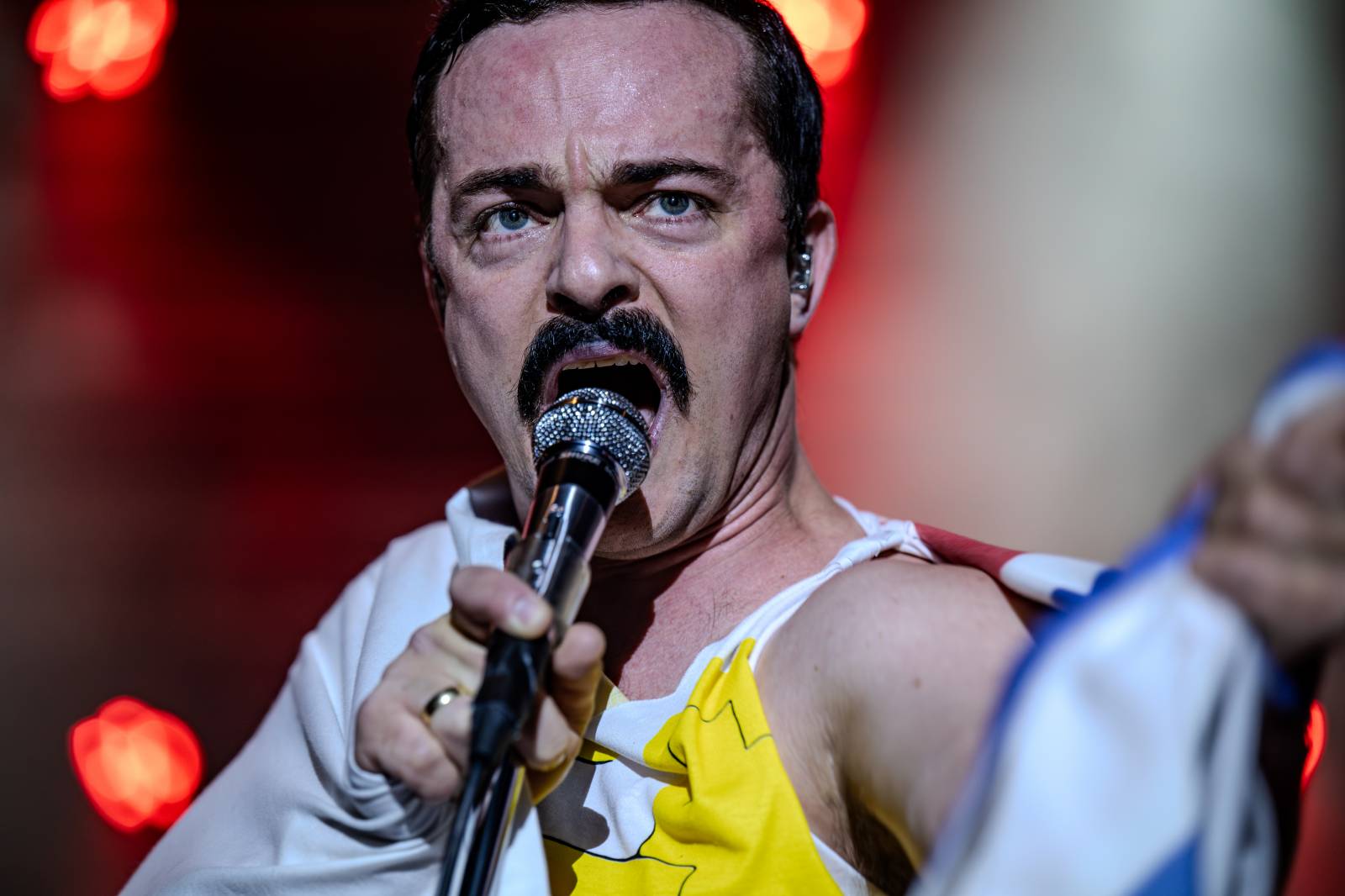 Pražskou Lucernou zněly hity Queen. Kapela Queenshow uzavřela v metropoli své turné po Česku