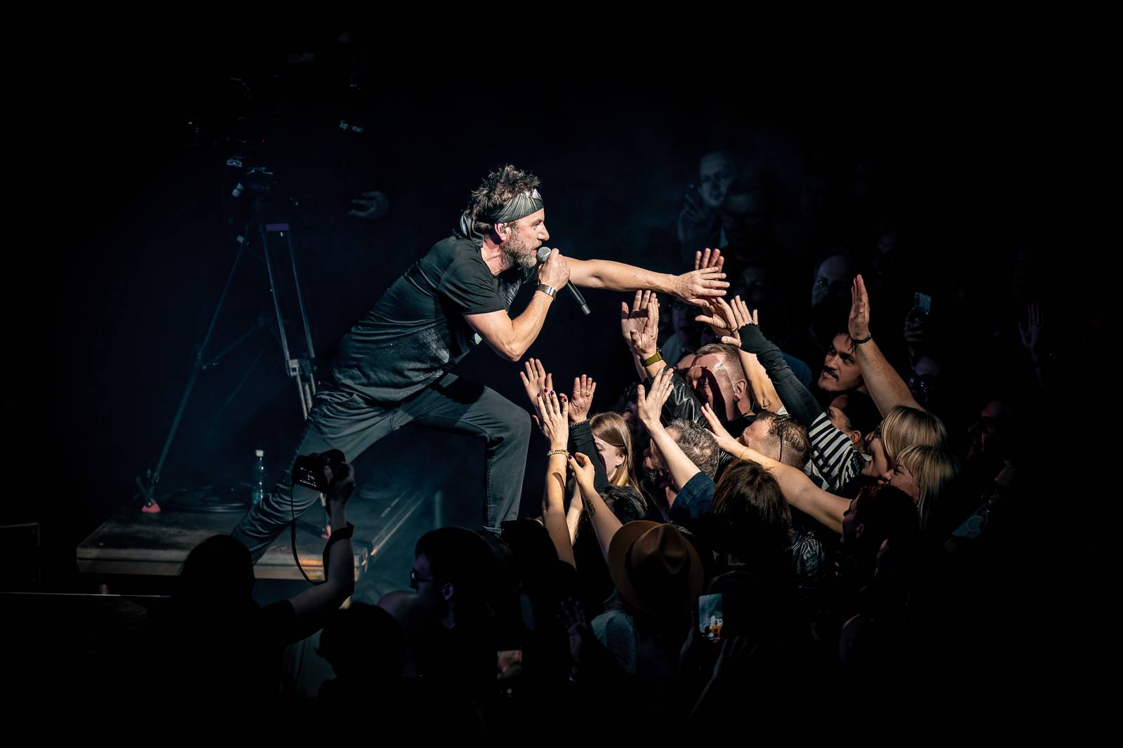 Tata Bojs se vrátili do Fora Karlín. Natřískanému sálu představili nové album